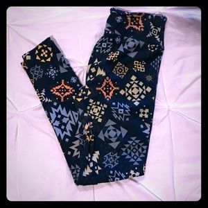 NWOT LuLaRoe OS leggings‼️